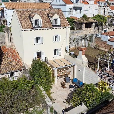 Stunning House In The Old Town By Irundo Dubrovník