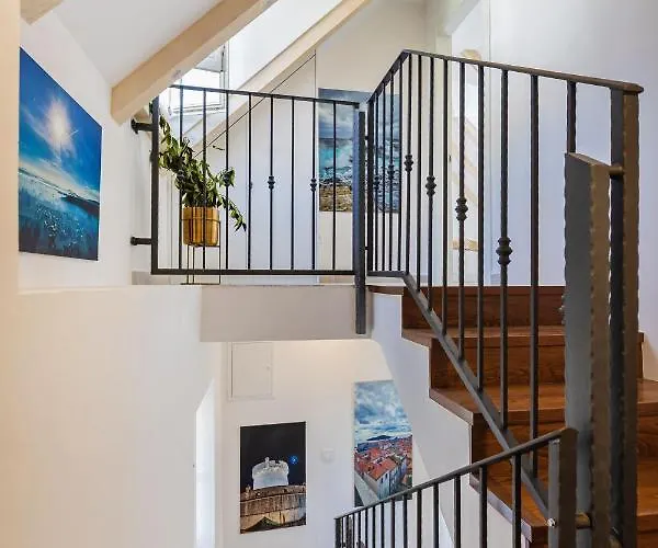 Stunning House In The Old Town By Irundo Ferienhaus *