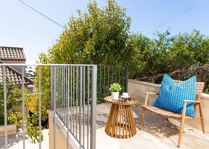 Stunning House In The Old Town By Irundo Ferienhaus