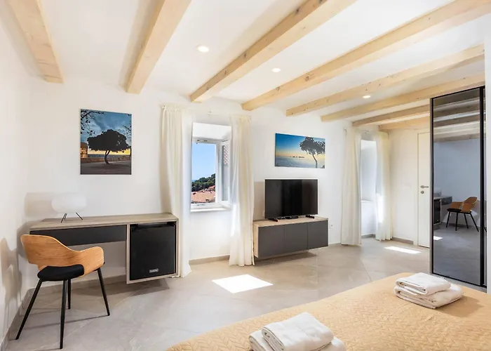 Stunning House In The Old Town By Irundo Ferienhaus *