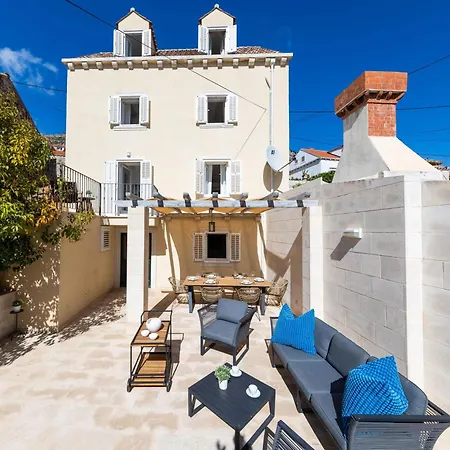 Stunning House In The Old Town By Irundo 杜布罗夫尼克